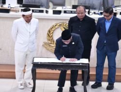Gubernur Jabar dan DPRD Teken Kesepakatan Perubahan KUA-PPAS 2025