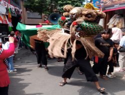 Semarak HUT ke-80 RI di Sekeloa: Tradisi Barongsai Turun-Temurun Meriahkan Pesta Rakyat