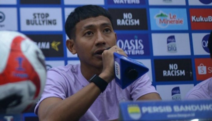 Gelandang Persib Bandung Beckham Putra Nugraha mengaku kecewa dengan kekalahan 1-2 timnya dari Persijap Jepara, Senin (18/8/2025) malam.