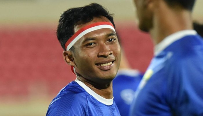 Kakang Rudianto dan Robi Darwis dipanaggil Timnas Indonesia U-23, untuk  menjalani pemusatan latihan dan kualifikasi Piala Asia U-23 2026.