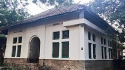 Bandung bukan hanya terkenal dengan wisata alam dan kulinernya, tetapi juga menyimpan banyak kisah mistis yang melegenda.