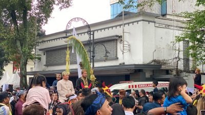 Kirab Karnaval Budaya HUT ke-80 Jabar Terganggu oleh Insiden Rombongan Sekda
