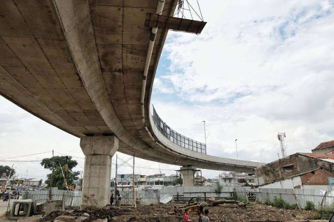 Pemerintah Provinsi Jawa Barat berencana membangun jembatan layang (Flyover) di Kabupaten Bandung pada 2026.