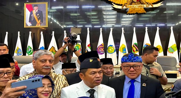 Ronny Hermawan Soroti Pentingnya Kemudahan Akses Pejabat Publik Lewat Medsos