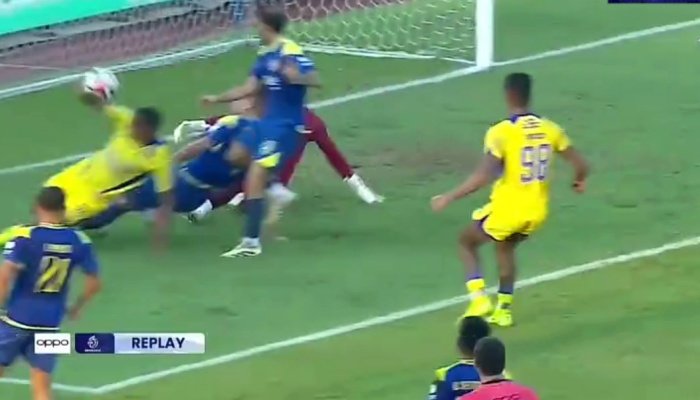 Persib Bandung mengalahkan Arema FC pada laga Pekan 6 Super League 2025-2026, di kandangnya, Stadion Kanjuruhan, Senin (22/9/2025) sore.