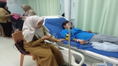 Kasus keracunan massal kembali terjadi di Kabupaten Bandung Barat (KBB). Kali ini menimpa siswa SMK Pembangunan.