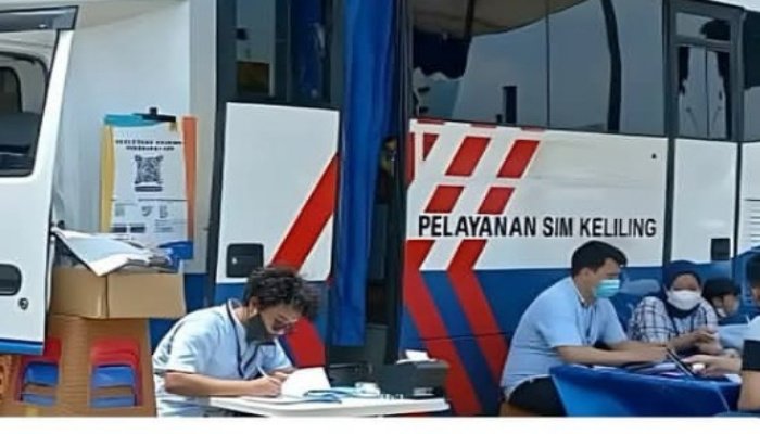 Satlantas Polrestabes Bandung kembali membuka layanan SIM Keliling bagi warga yang ingin memperpanjang masa berlaku SIM A dan SIM C.