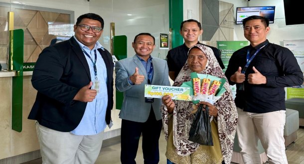 Peringati Hari Pelanggan Nasional, Pegadaian X Jabar Bagi-Bagi Emas