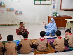 Wajib Belajar 13 Tahun, Guru PAUD dan SD Harus Sarjana