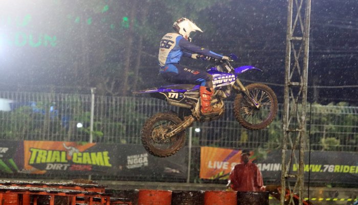 Ajang pamungkas Trial Game Dirt (TGD) 2025 menghadirkan drama seru dan penuh tantangan. Digelar di Tritan Point, Bandung.