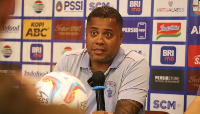 Tim Persib Bandung kembali melakoni laga Pekan 9 Super League 2026-2026, dengan menghadapi PSBS Biak, Jumat (17/10/2025) malam.