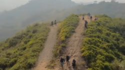 Bagi para pencinta alam dan penjelajah jalur pendakian ringan, Kota Baru Parahyangan kini memiliki destinasi baru yang patut dikunjungi.