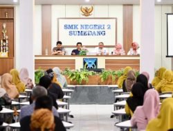 Iwan Koswara Apresiasi Kegiatan Kewirausahaan di SMKN 2 Kabupaten Sumedang