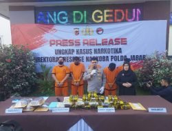 Polda Jabar Bongkar Jaringan Narkoba Internasional, Sita 17,6 Kg Sabu & 19,5 Kg Ganja