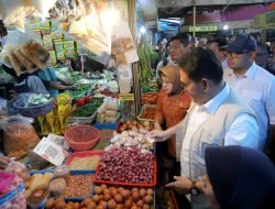 Wali Kota dan Menteri Perdagangan Pantau Pasar Cihapit, Harga Pangan Stabil