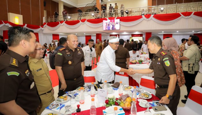 Pemerintah Kota (Pemkot) Bandung bersama Kejaksaan Negeri (Kejari) Bandung kembali memperkuat kerja sama di bidang hukum. 