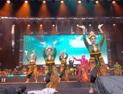 Panggung Coklat Kita Nyala Lagi, Napak Jagat Pasundan Bikin Pangandaran Bergemuruh