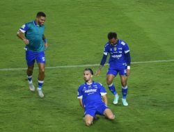 Tekuk Dewa United 1-0, Persib Bandung Lanjutkan Tren Kemenangan 