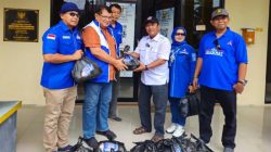 Fraksi Partai Demokrat DPRD Jabar menyalurkan bantuan untuk warga yang terdampak bencana banjir bandang di Cisolok, Kabupaten Sukabumi.