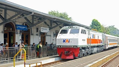 Semarak Natal 2025: KAI Commuter Bandung Layani 59.675 Ribu Pengguna