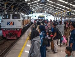 Tutup Posko Nataru, KAI Commuter Bandung Sukses Layani 1,2 Juta Pengguna dengan Tren Positif