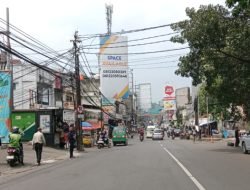 Pemerhati Kota Bandung Soroti Tumpang Tindih Reklame Di Kota Bandung