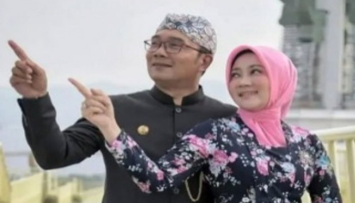Sidang perdana perceraian Atalia Praratya dengan Ridwan Kamil di Pengadilan Agama Kota Bandung berlangsung tanpa kehadiran keduanya.