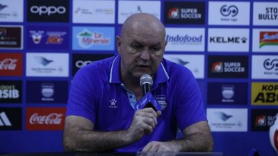 Menang Besar atas Borneo FC, Pelatih Persib Bandung Puas