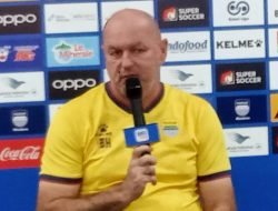 Istirahat Lebih Panjang, Pelatih Persib Bandung Optimistis hadapi Bhayangkara FC