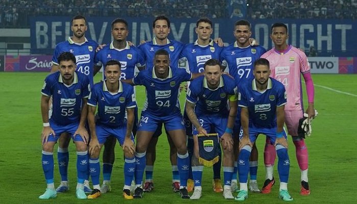 Laga seru bakal tersaji di Stadion Gelora Bandung Lautan Api, Minggu (21/12/2025) malam, saat Persib Bandung menjamu Bhayangkara FC.