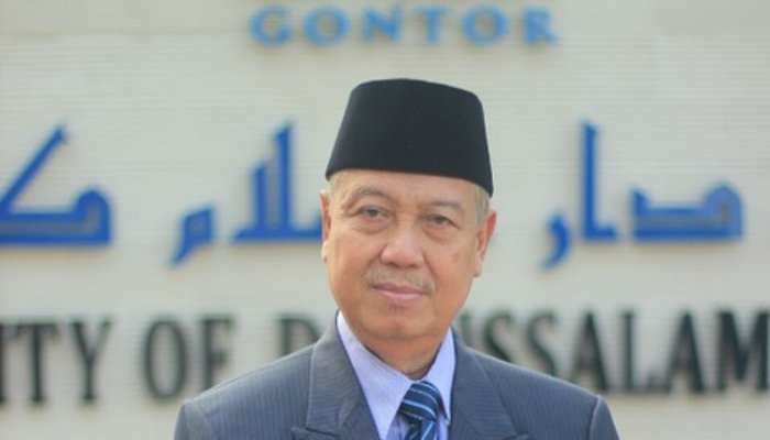 Duka mendalam menyelimuti Pondok Modern Darussalam Gontor (PMDG) Ponorogo. Salah satu pimpinannya, Prof. KH. Amal Fathullah Zarkasyi, wafat