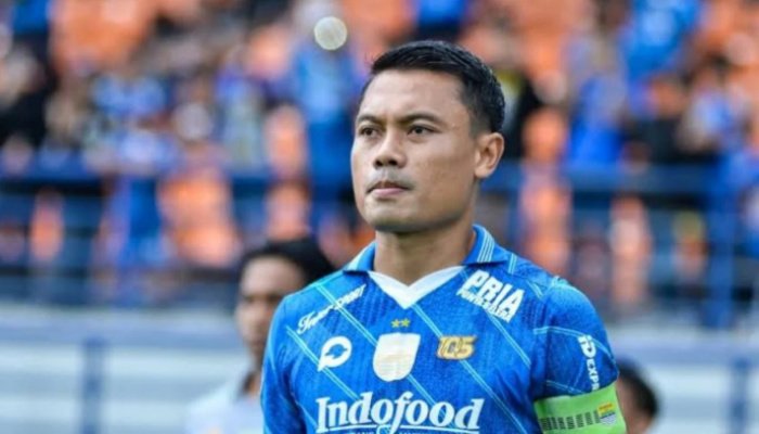 Gelandang Dedi Kusnandar resmi kembali memperkuat tim Persib Bandung pada Putaran 2 Super League 2025-2026.