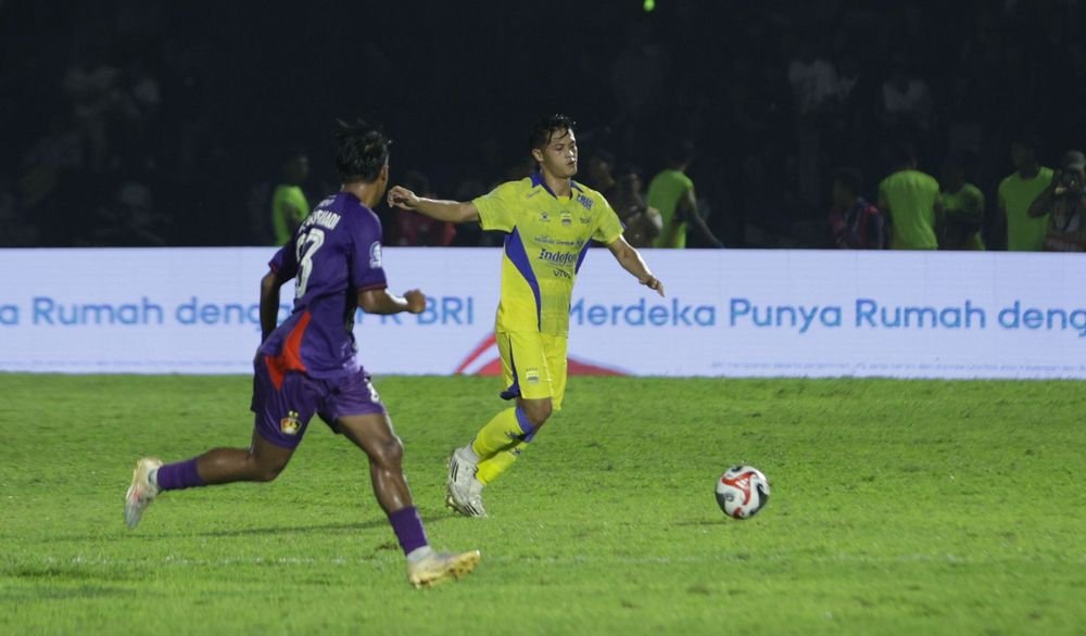 Pelatih Persib Bandung Bojan Hodak kecewa timnya hanya meraih hasil imbang 1-1 saat melawan Persik Kediri, Senin (5/1/2026) malam.