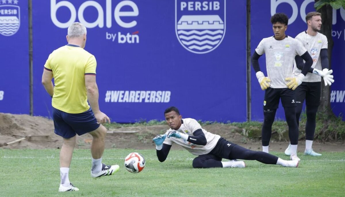 Hadapi PSBS Biak, Kiper Persib Teja Paku Alam Siap Kerahkan Kemampuan Terbaik
