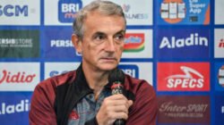 Persib Bandung melakoni laga penting pada Pekan ke-19 Super League 2025-2026, menghadapi Persis Solo, Sabtu (31/1/2026) malam.