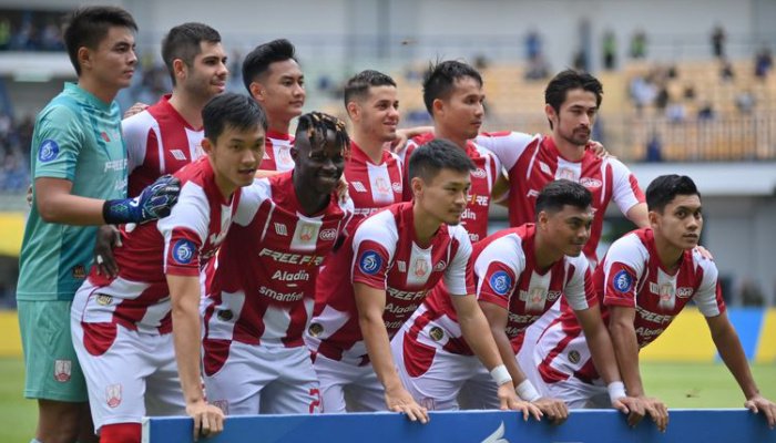 Persib Bandung melakoni laga penting pada Pekan ke-19 Super League 2025-2026, menghadapi Persis Solo, Sabtu (31/1/2026) malam.