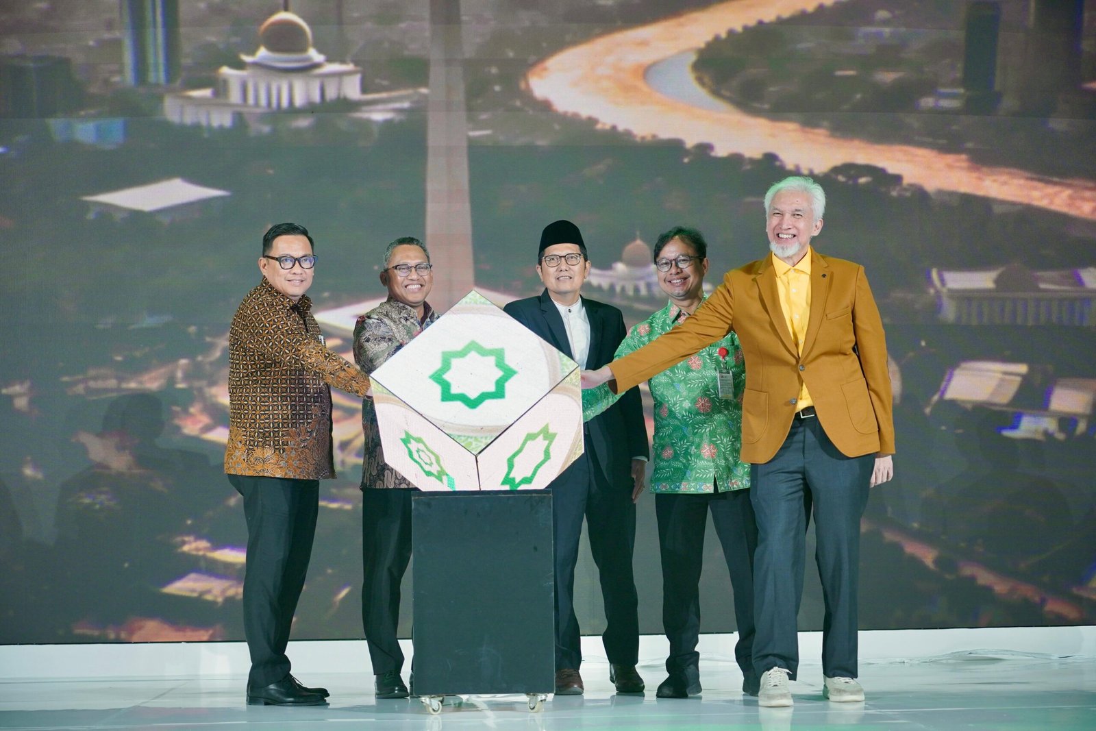 Pegadaian Jabar Dukung Penerbitan Fatwa Kegiatan Usaha Bulion oleh Dewan Syariah Nasional MUI