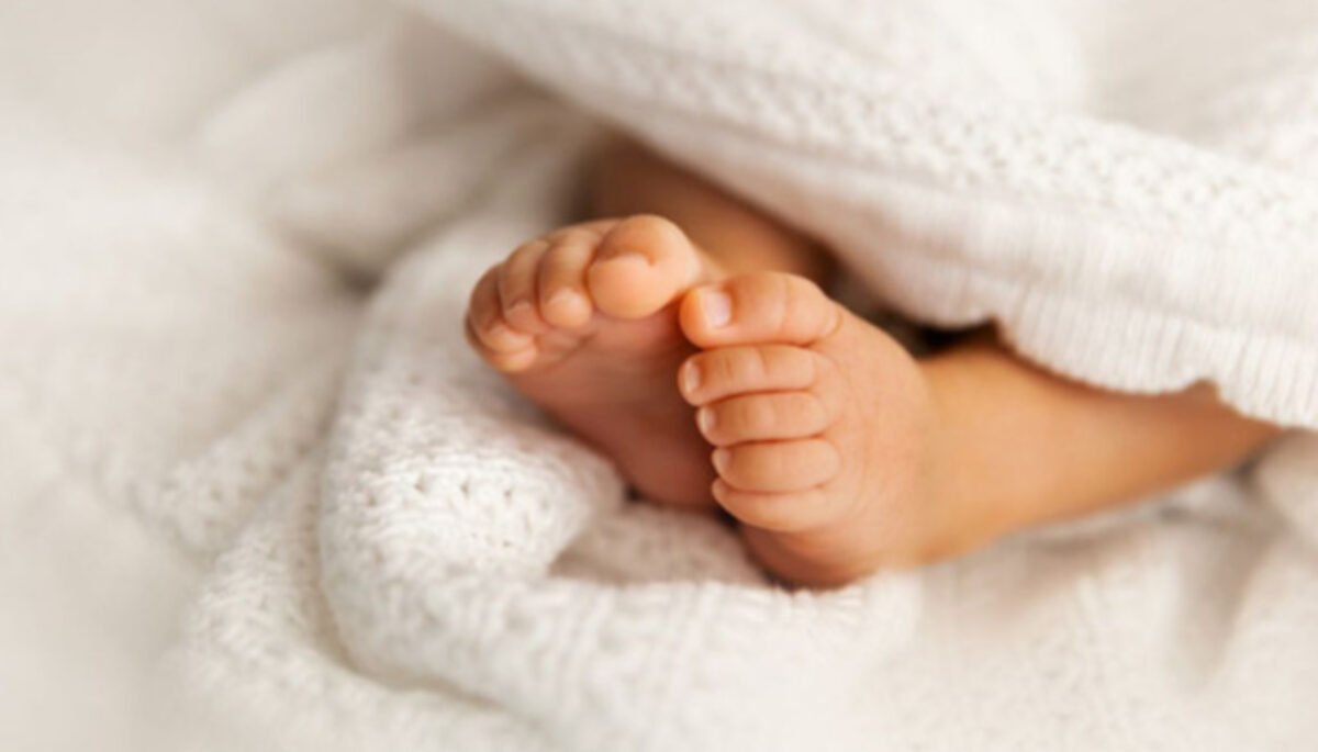 Tragedi di Kampung Pelabuan, Subang, terjadi saat KN (28) mengakhiri nyawa anaknya MA (6) di rumah kontrakan mereka.