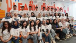 ShopeePay dan SeaBank menutup rangkaian SPARK Student Ambassador Program melalui SPARK Class of 2025: Awarding Night.