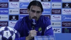 Penyerang Persib Bandung Andrew Jung kecewa timnya gagal melaju ke Perempat Ffinal ACL 2 2025-2026, meski berhasil mengalahkan Ratchaburi FC.