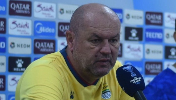 Pelatih Persib Bandung Bojan Hodak menegaskan, timnya siap tampil habis-habisan saat menjamu Ratchaburi FC pada Leg 2 babak 16 Besar ACL 2.