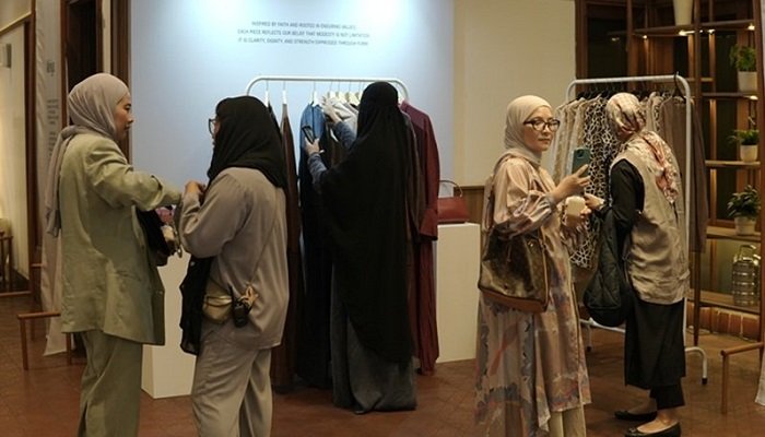 Industri modest fashion Tanah Air berkembang pesat dalam beberapa tahun terakhir. Bahkan, diminati muslim dan muslimah dalam dan luar negeri.