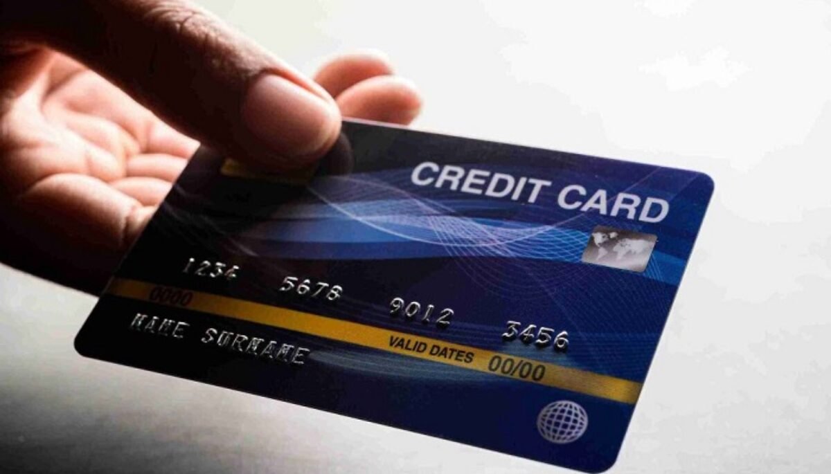 10 Best Credit Cards for Travelling