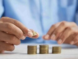 10 Best Personal Finance Interest Rate Strategies to Reduce Debt and Grow Savings