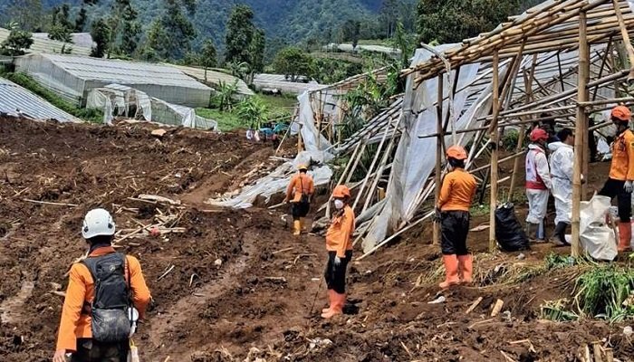 Sebanyak 84 peristiwa bencana alam menerjang Jabar pada awal 2026. BPBD Jabar mencatat bencana alam itu menelan korban jiwa 80 orang.