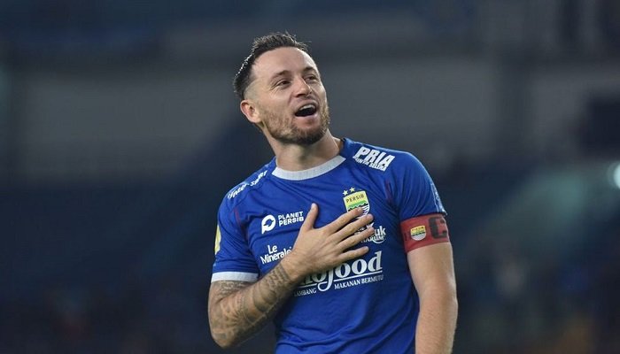 Kapten Persib Bandung Marc Anthony Klok menyatakan kesiapannya untuk kembali bermain saat timnya menjamu Madura United.