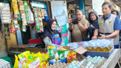 Satgas Sapu Bersih Pelanggaran Harga, Keamanan, dan Mutu Pangan 2026 Polda Jabar dan instansi terkait, menggelar sidak pasar di .Kota Bandung.