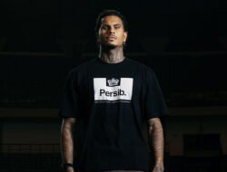 Kolaborasi Persib dengan Brand Asal Inggris, Rilis Koleksi Streetwear Eksklusif