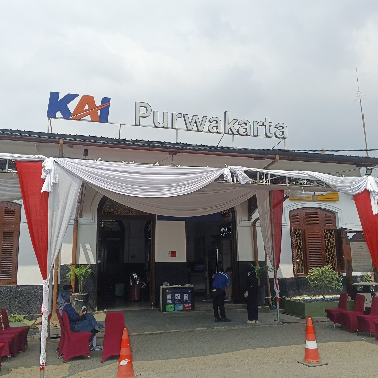 Masa Angkutan Lebaran 2026: Volume Pengguna Commuter Line Wilayah Bandung Meningkat