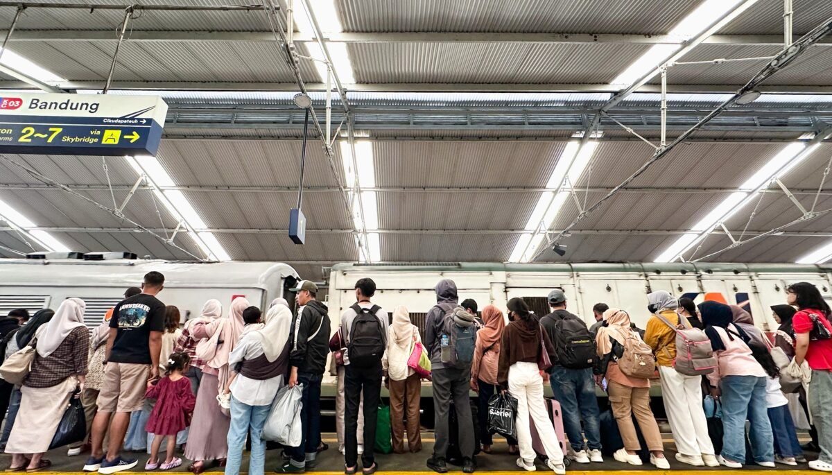 Pengguna Commuter Line Bandung Lampaui Angka 1 Juta saat Angkutan Lebaran